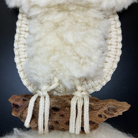 Vtg Ivory Snowy Owl Soft Macrame & Natural Wood Wall Hanging Decoration 70s Boho - Picture 4 of 11
